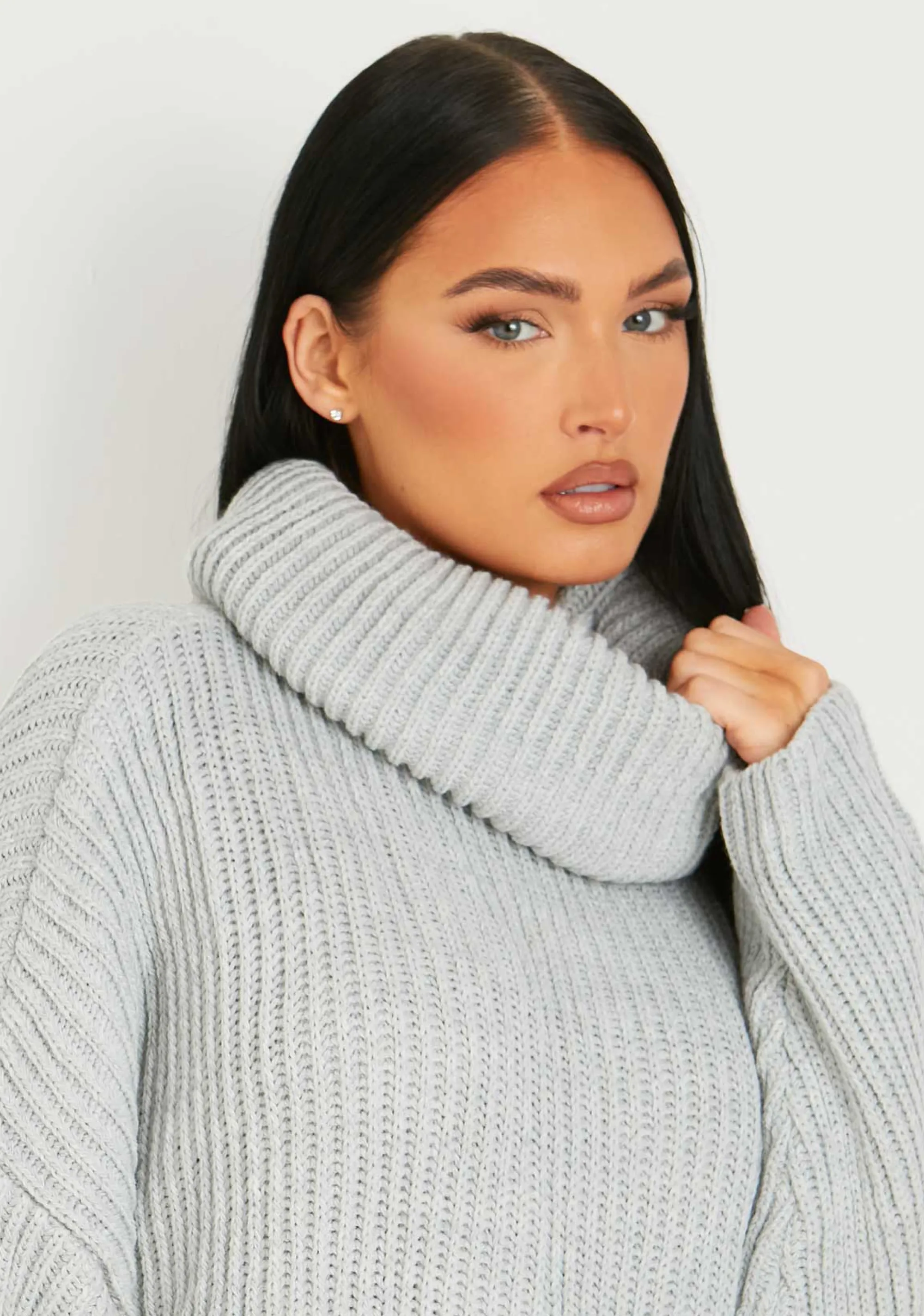 Missy Empire Courtney Light Grey Roll Neck Knitted Dip Hem Jumper Dress^Women Dresses