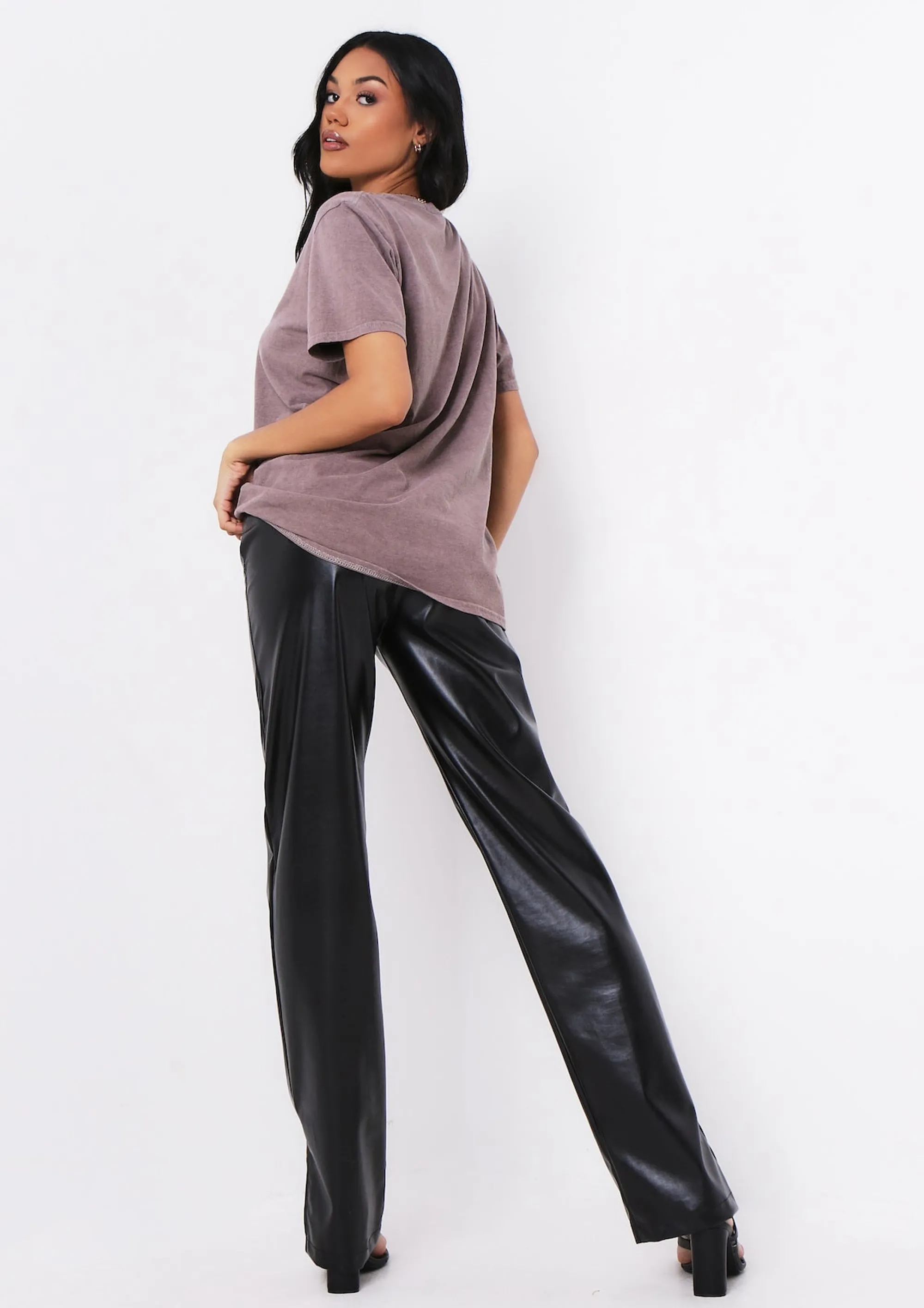 Missy Empire Dahlia Mocha Acid Wash Oversized Crew Neck T-Shirt Hot