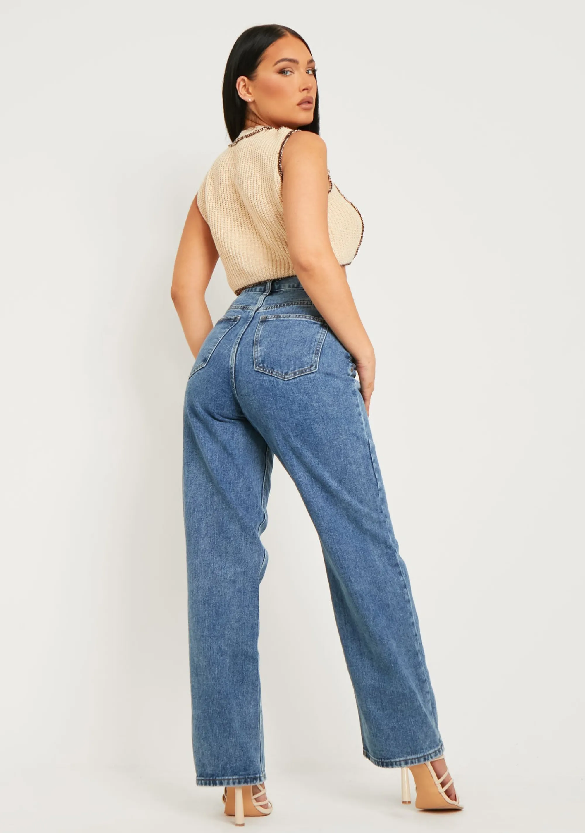 Missy Empire Elise Mid Wash Waist Button Detail Loose Fit Straight Leg Jeans Hot