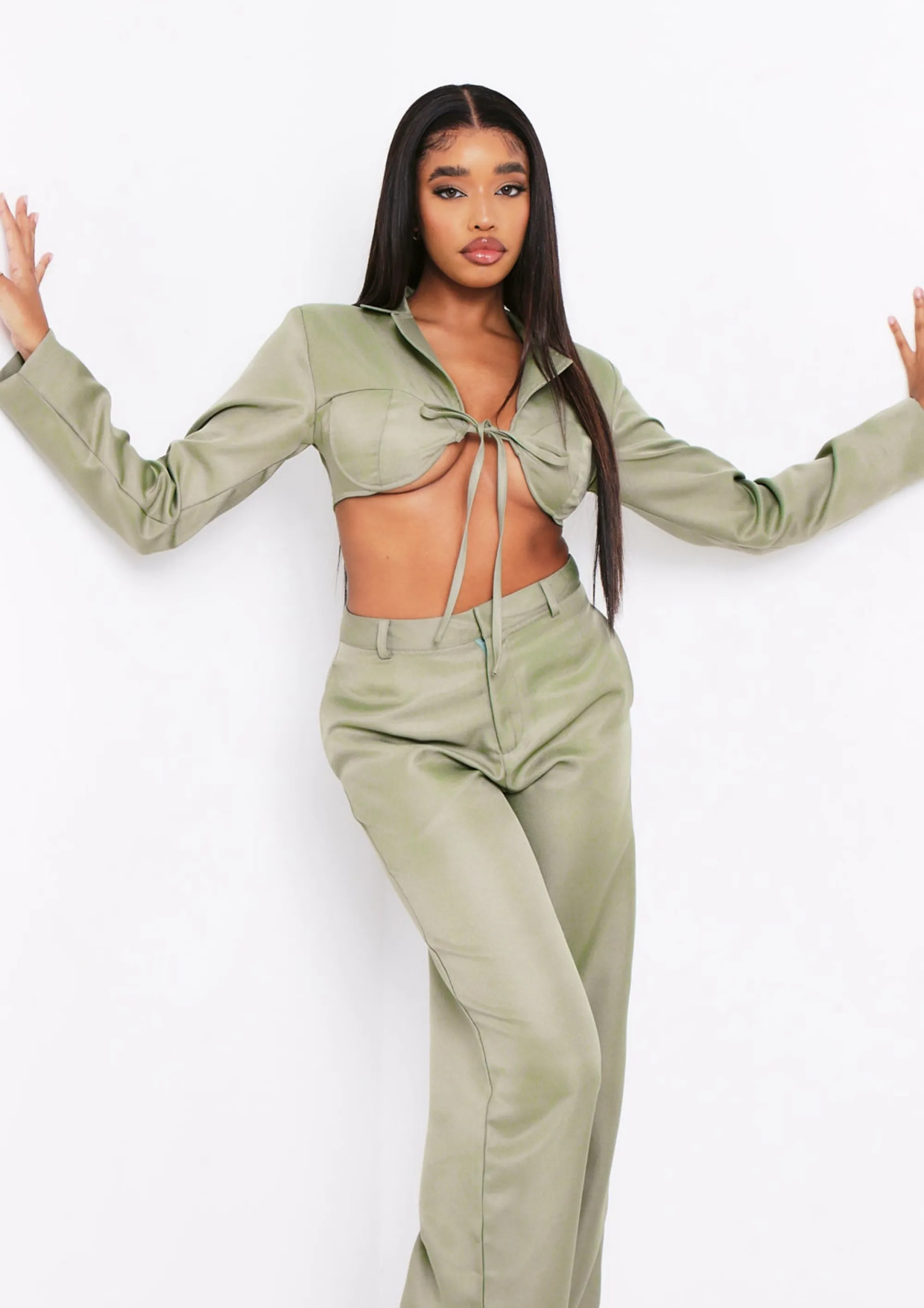 Missy Empire Everly Khaki Tie Front Bust Detail Cropped Blazer Co-Ord Clearance