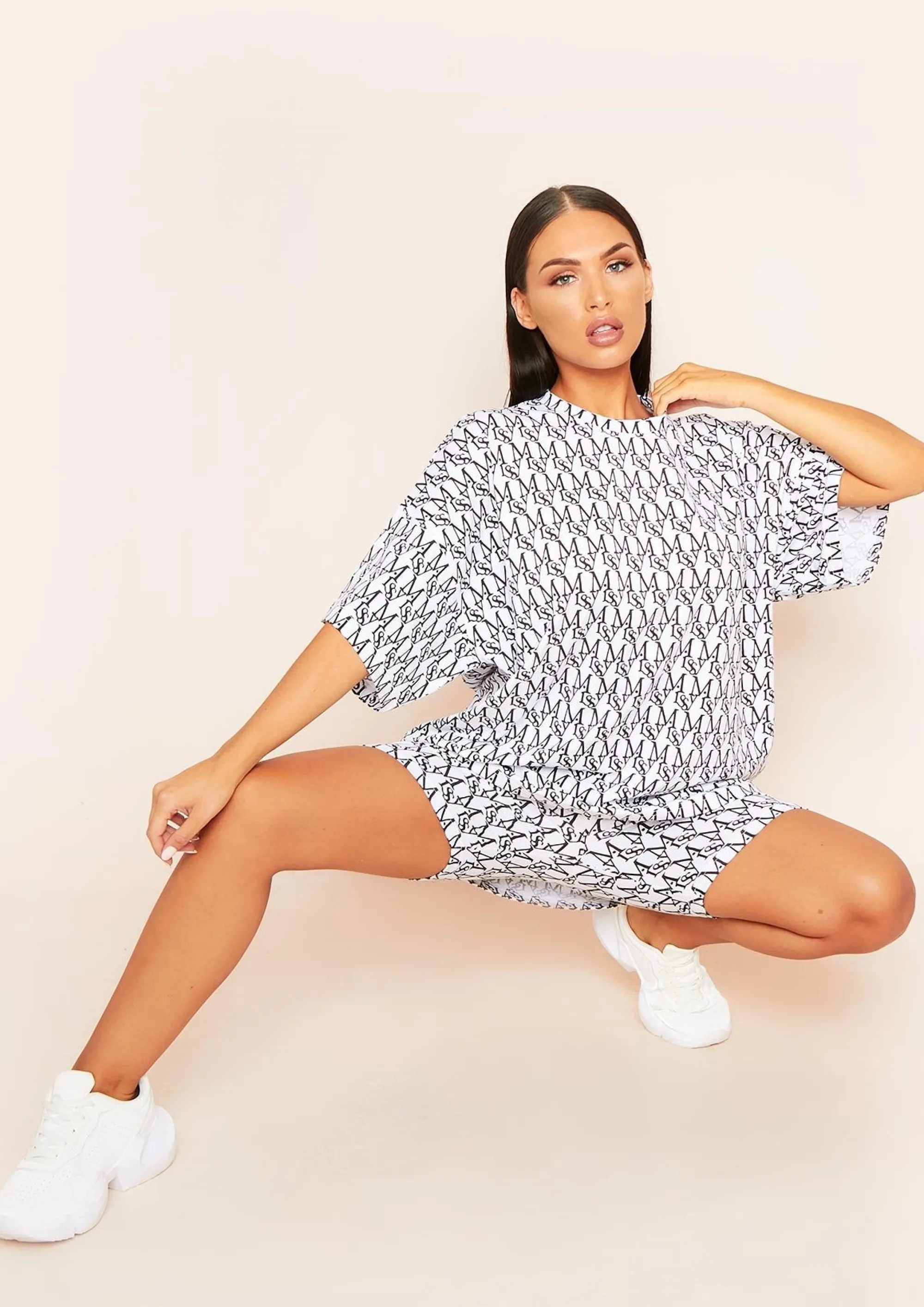 Missy Empire Heidi White Missy Print Branded Oversized T-Shirt Hot