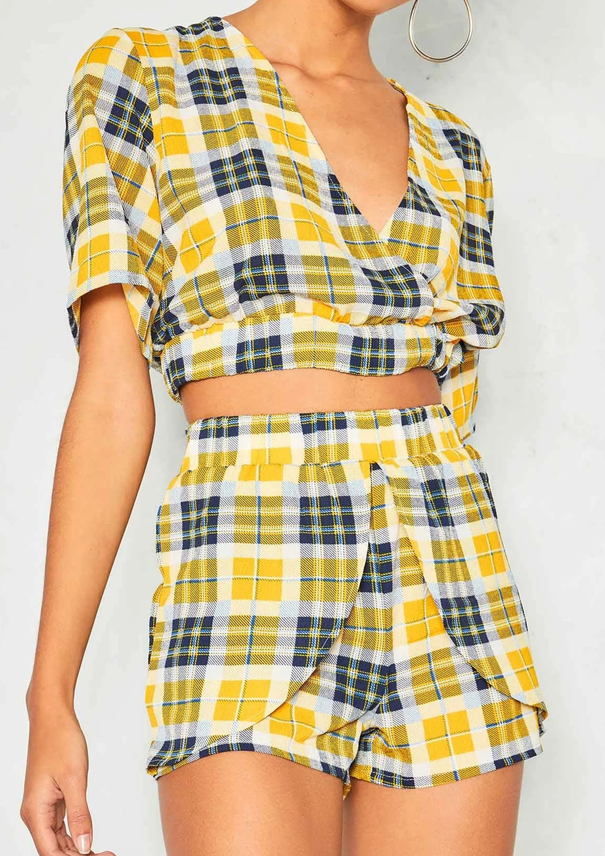 Missy Empire Libby Yellow Check Crop Top Shorts Co-Ord Set^Women Shorts