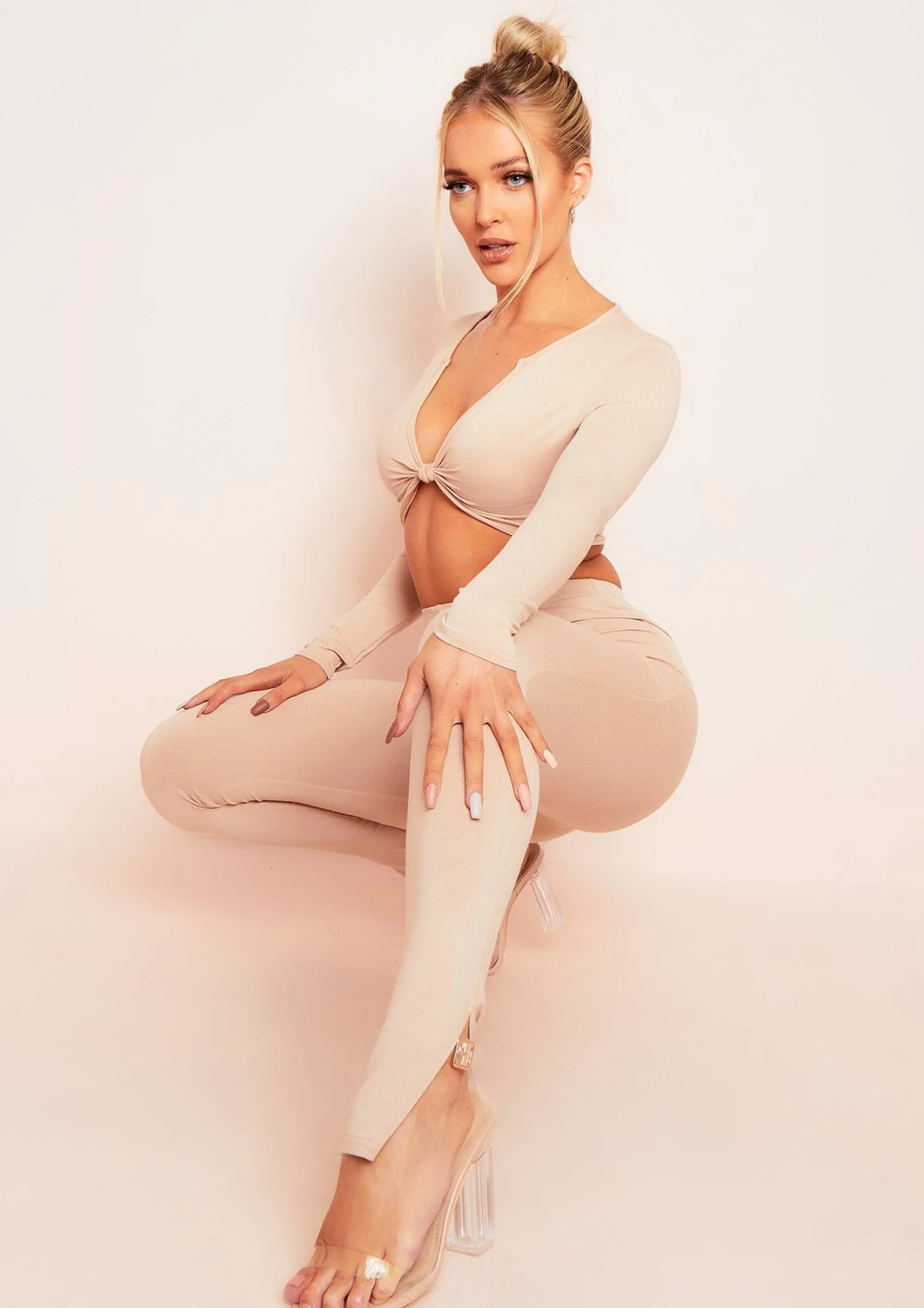 Missy Empire Lola Beige Split Hem Leggings^Women Leggings