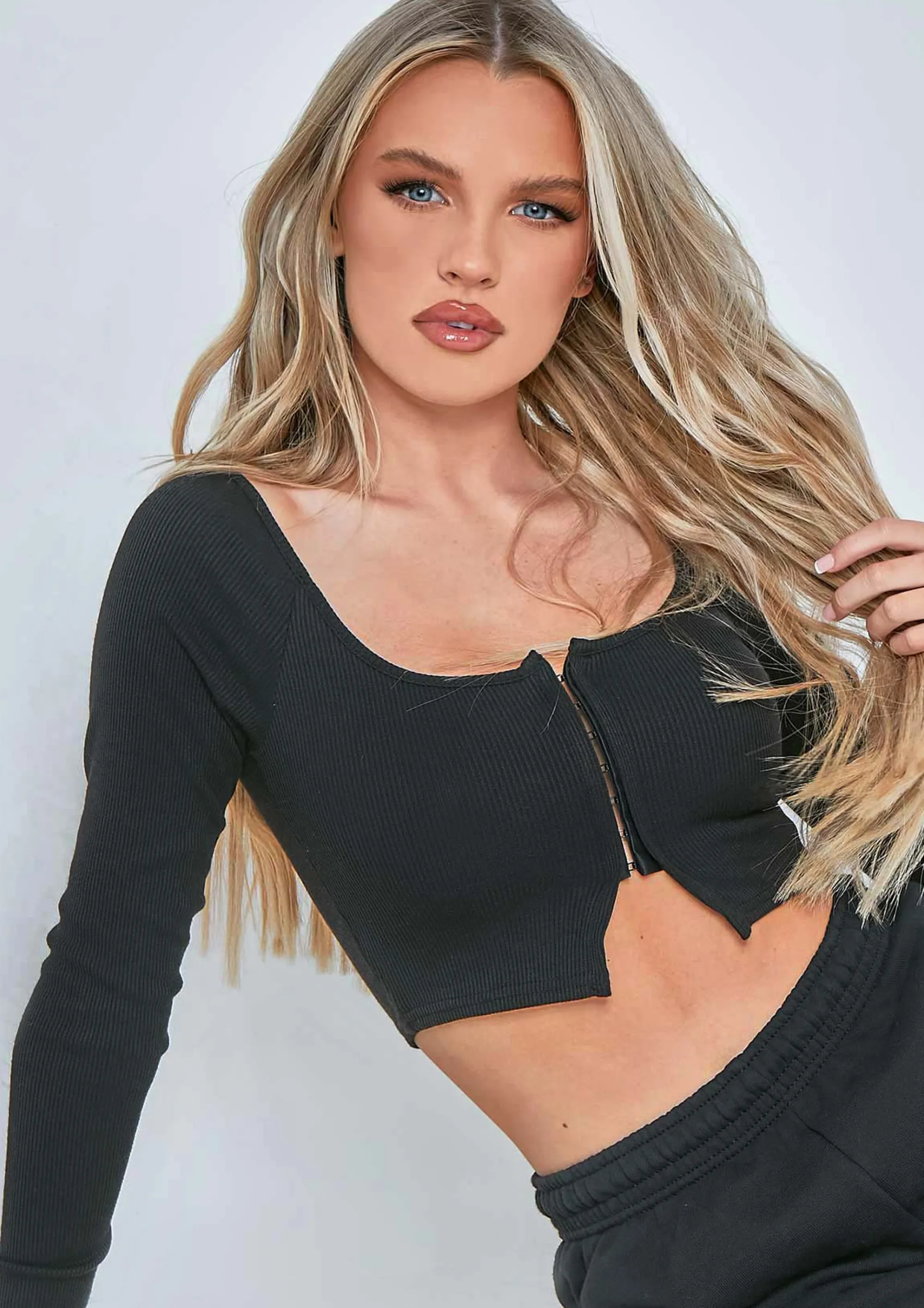 Missy Empire Manny Black Contour Rib Cropped Hook And Eye Long Sleeve Top Flash Sale